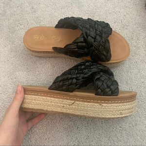 Jessica Cavlyle wedge sandals size 7